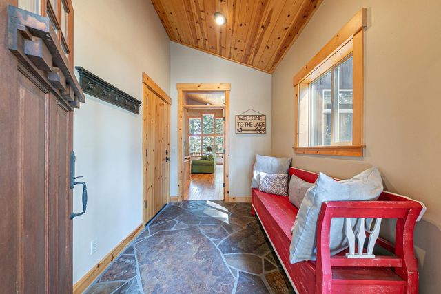 11707 Skislope Way, Truckee, CA 96161