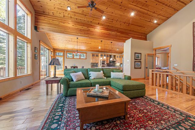 11707 Skislope Way, Truckee, CA 96161