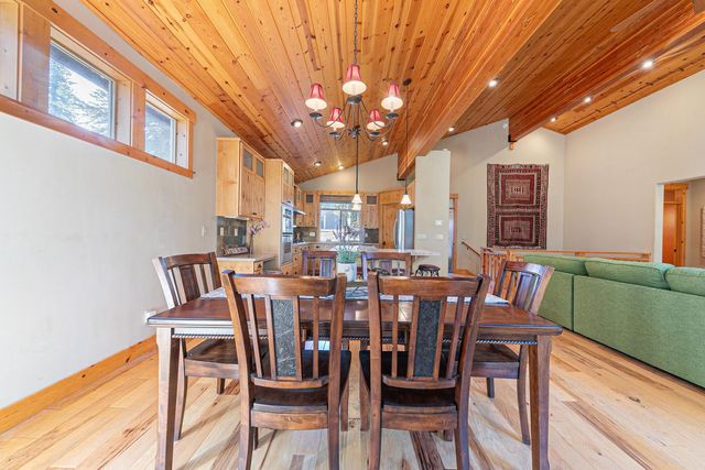 11707 Skislope Way, Truckee, CA 96161