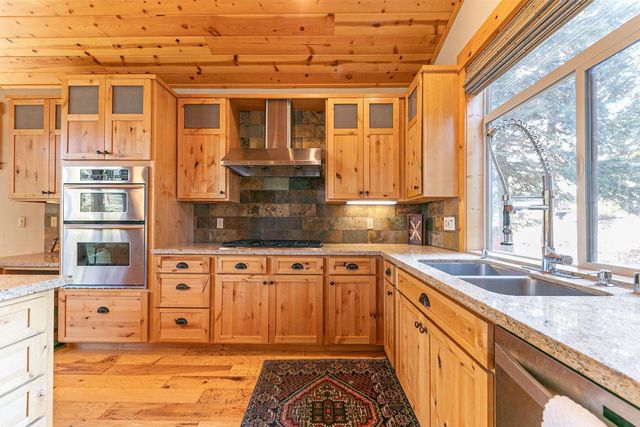 11707 Skislope Way, Truckee, CA 96161