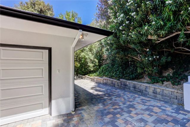 2740 Hutton Drive, Beverly Hills, CA 90210