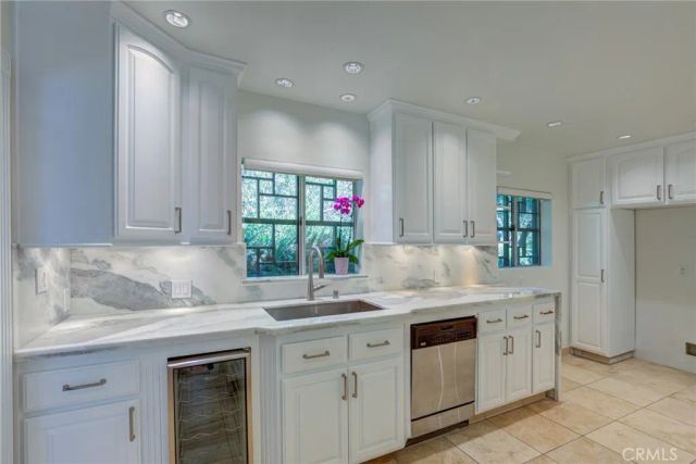 2740 Hutton Drive, Beverly Hills, CA 90210