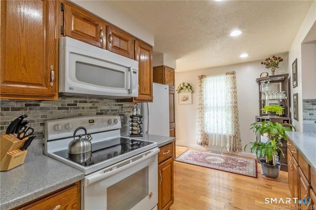 152 Summer Street 152, Portland, CT 06480