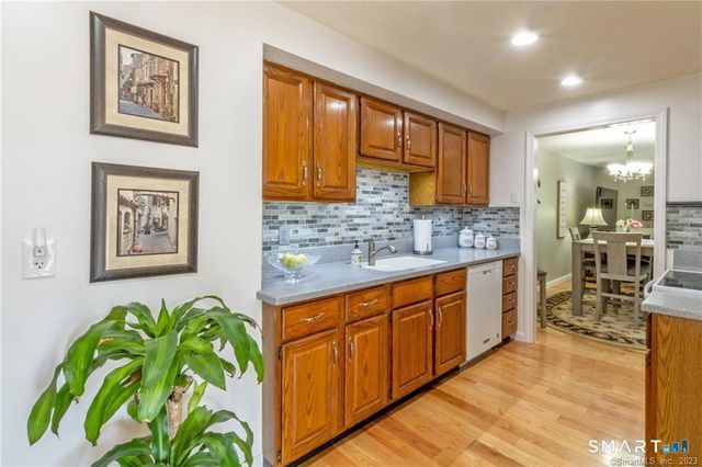 152 Summer Street 152, Portland, CT 06480