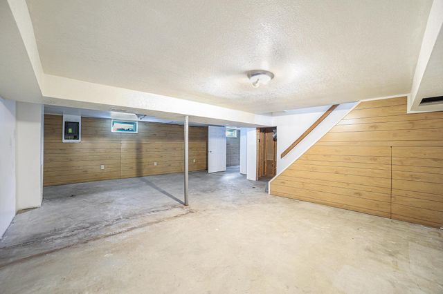 3711 Weiss Street, Saginaw, MI 48602