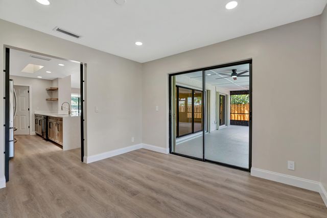 18975 SE County Line Road, Tequesta, FL 33469