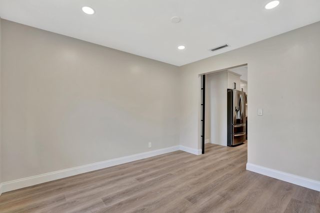 18975 SE County Line Road, Tequesta, FL 33469