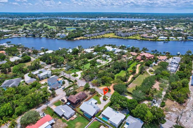 18975 SE County Line Road, Tequesta, FL 33469