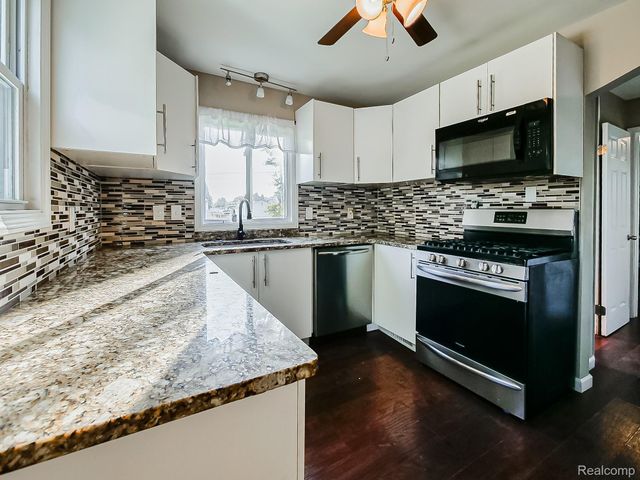 23220 Audrey Avenue, Warren, MI 48091