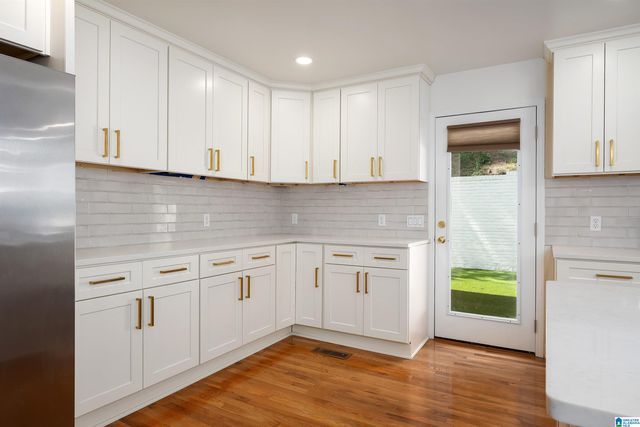 3633 LESLIE ANN ROAD, Vestavia Hills, AL 35243