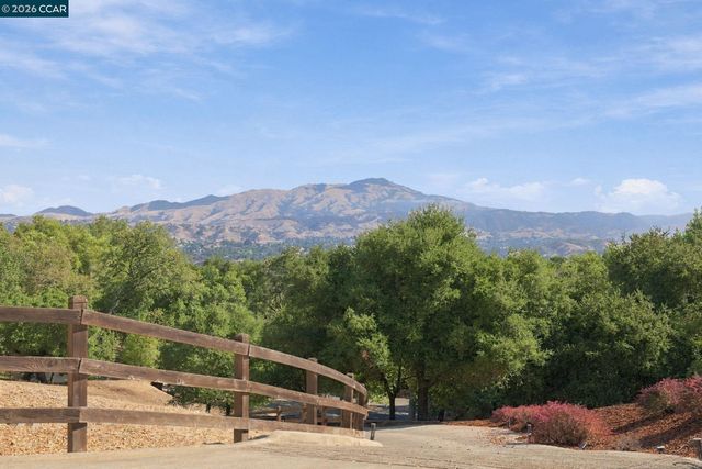 13 Hilferd Way, Danville, CA 94526