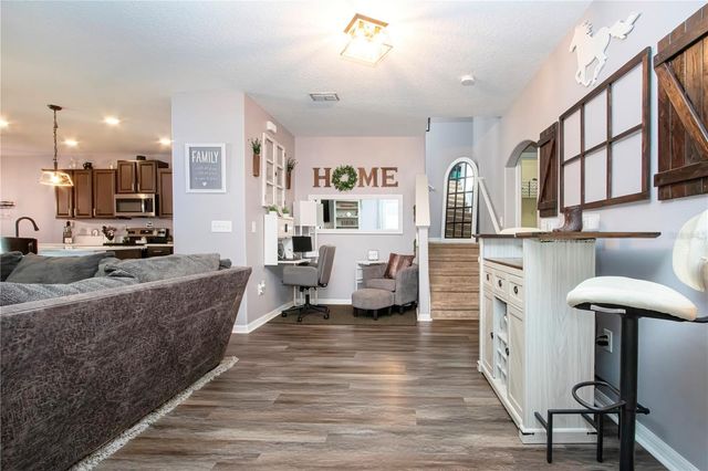 11330 VILLAS ON THE GREEN DRIVE, Riverview, FL 33579