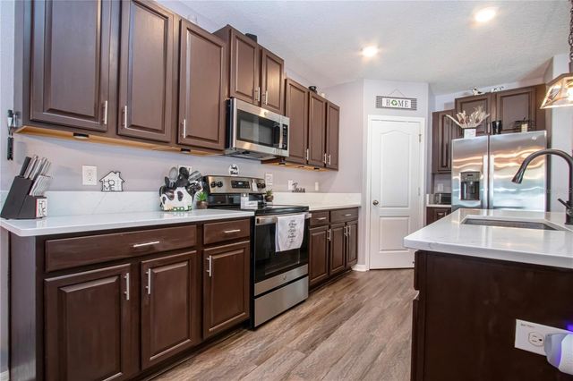 11330 VILLAS ON THE GREEN DRIVE, Riverview, FL 33579