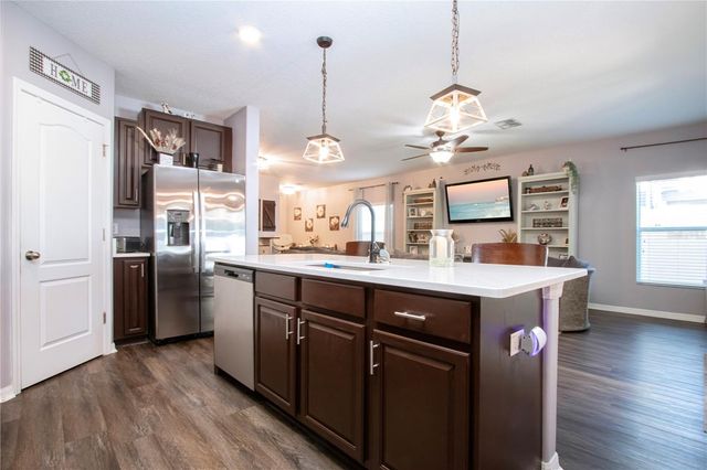 11330 VILLAS ON THE GREEN DRIVE, Riverview, FL 33579
