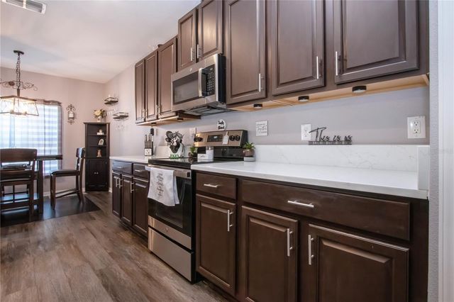 11330 VILLAS ON THE GREEN DRIVE, Riverview, FL 33579