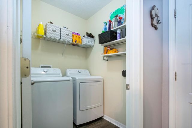 11330 VILLAS ON THE GREEN DRIVE, Riverview, FL 33579