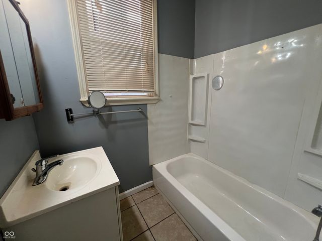 2436 Guilford Avenue, Indianapolis, IN 46205