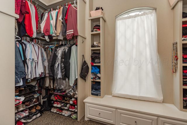 6402 Parkwood Place, Amarillo, TX 79119