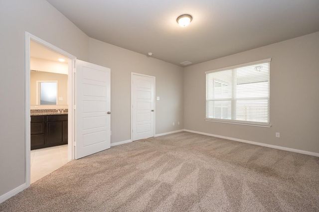 113 Lazy Lizzy RD, Jarrell, TX 76537