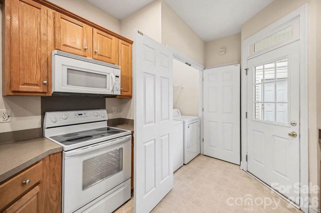 2065 Gable Way Lane, Matthews, NC 28104
