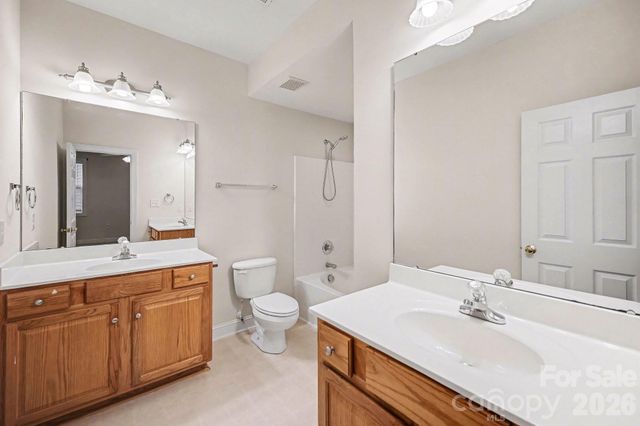 2065 Gable Way Lane, Matthews, NC 28104