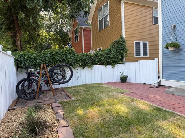 2616 Thornbird Pl, Boulder, CO 80304