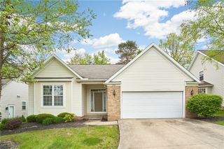 1096 Venice Court, Macedonia, OH 44056