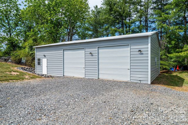379 Horseshoe Bend Road, Hudson, NC 28638