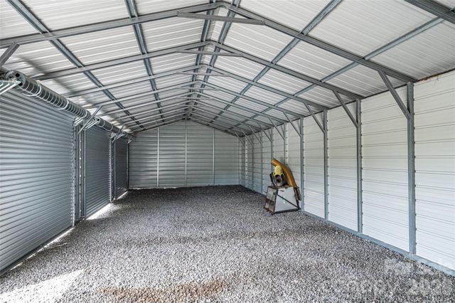 379 Horseshoe Bend Road, Hudson, NC 28638