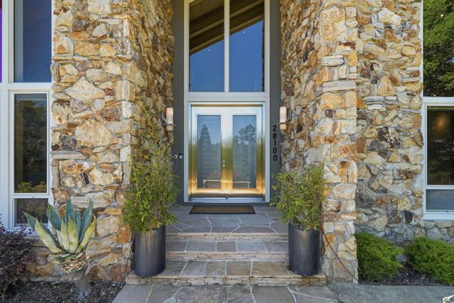 28100 Story Hill Lane, Los Altos Hills, CA 94022