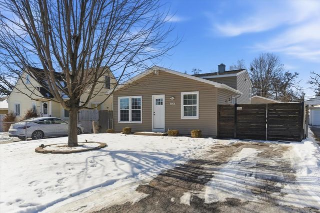 1526 Ridgeway Avenue, Round Lake Beach, IL 60073