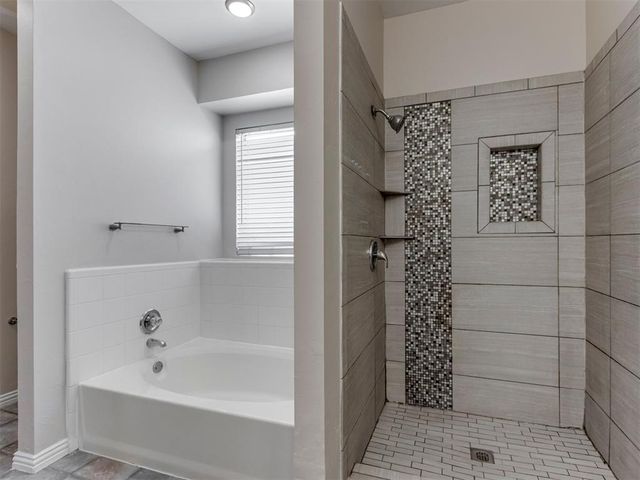 1933 NW 176th Street, Edmond, OK 73012