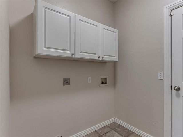 1933 NW 176th Street, Edmond, OK 73012