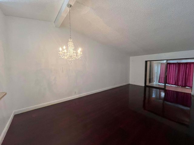 4863 Sable Pine Circle D, West Palm Beach, FL 33417