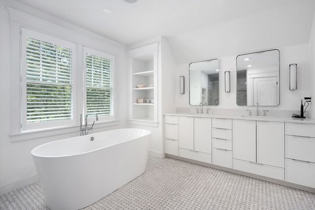 239 Oxford Drive, Barnstable, MA 02635