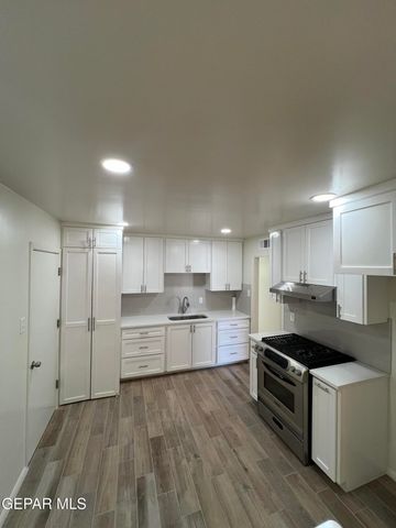 6044 CABRILLO Drive, El Paso, TX 79912