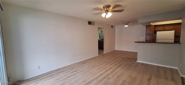 1455 East Katie Avenue C28, Las Vegas, NV 89119