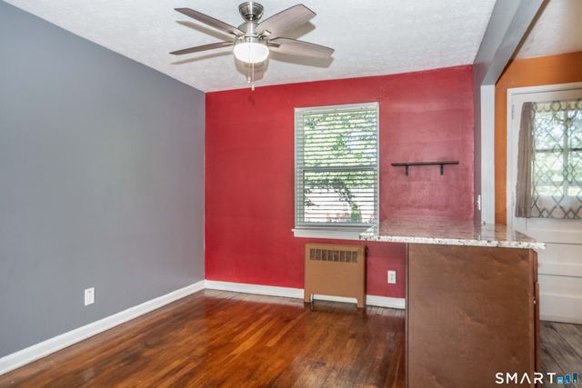 51 Arnold Way 51, West Hartford, CT 06119