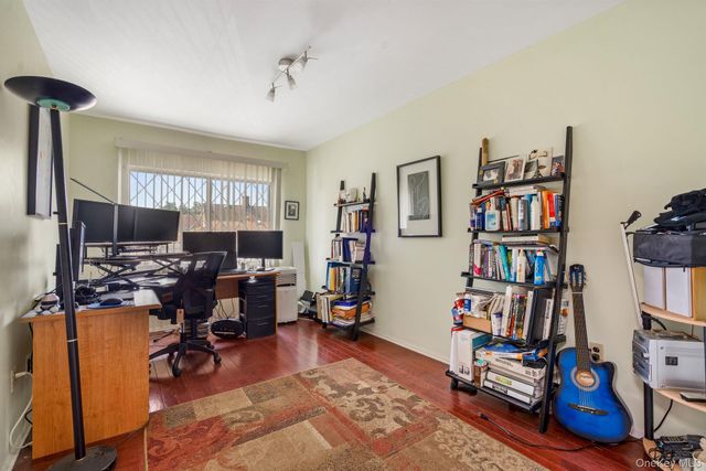 110 Vogel Loop, Staten Island, NY 10314