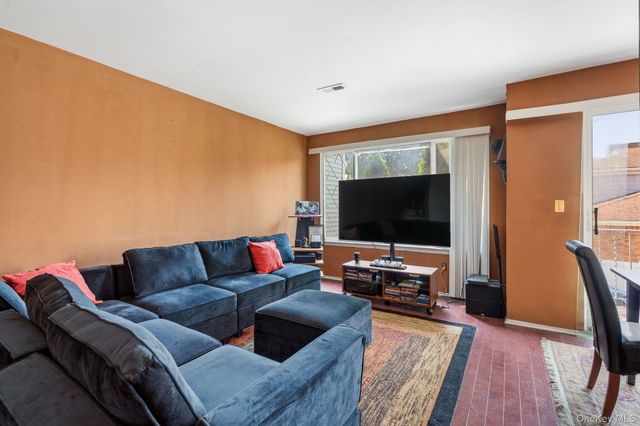 110 Vogel Loop, Staten Island, NY 10314