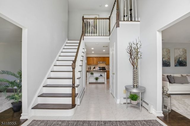 17 Garden St, East Hanover Twp., NJ 07936