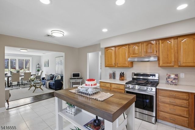 17 Garden St, East Hanover Twp., NJ 07936