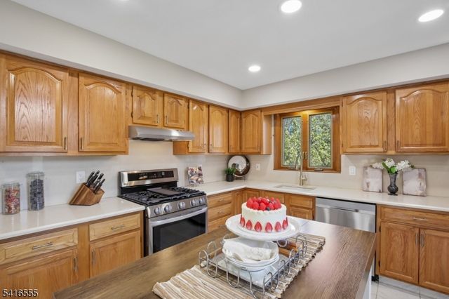 17 Garden St, East Hanover Twp., NJ 07936