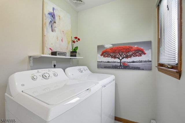 17 Garden St, East Hanover Twp., NJ 07936