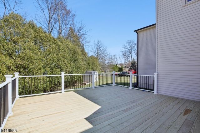 17 Garden St, East Hanover Twp., NJ 07936