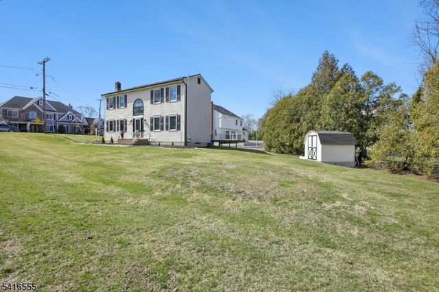 17 Garden St, East Hanover Twp., NJ 07936