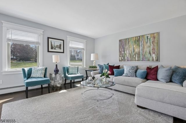 17 Garden St, East Hanover Twp., NJ 07936