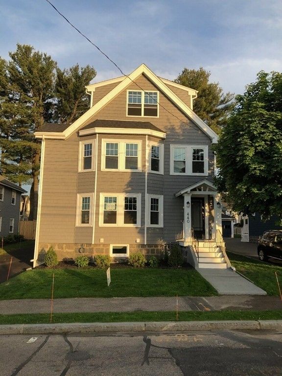 440 Central Avenue 1, Milton, MA 02186