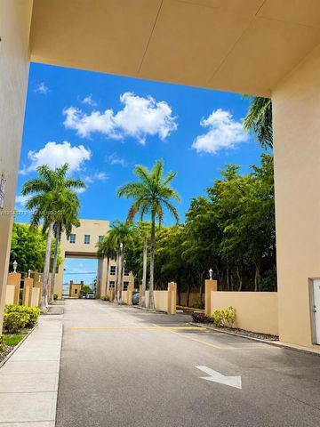 7420 W 20th Ave 335, Hialeah, FL 33016