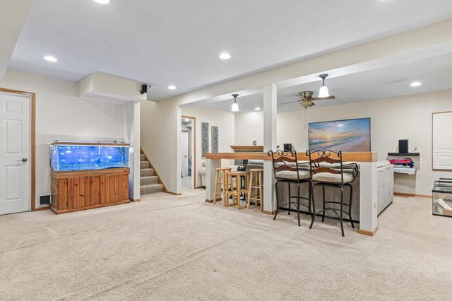 215 9th Avenue N, South Saint Paul, MN 55075